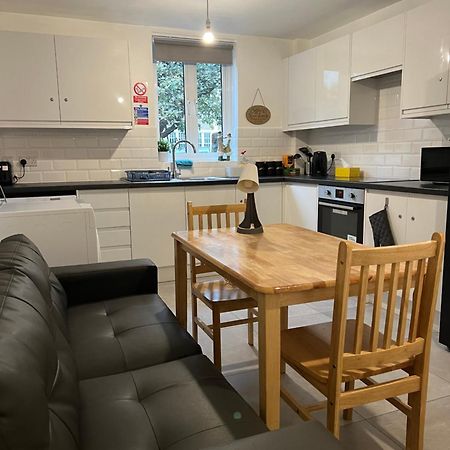 Lovely Double Rooms In Euston & Square In Central Лондон Экстерьер фото