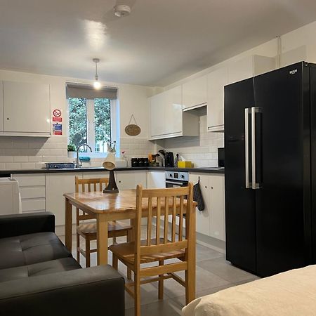 Lovely Double Rooms In Euston & Square In Central Лондон Экстерьер фото