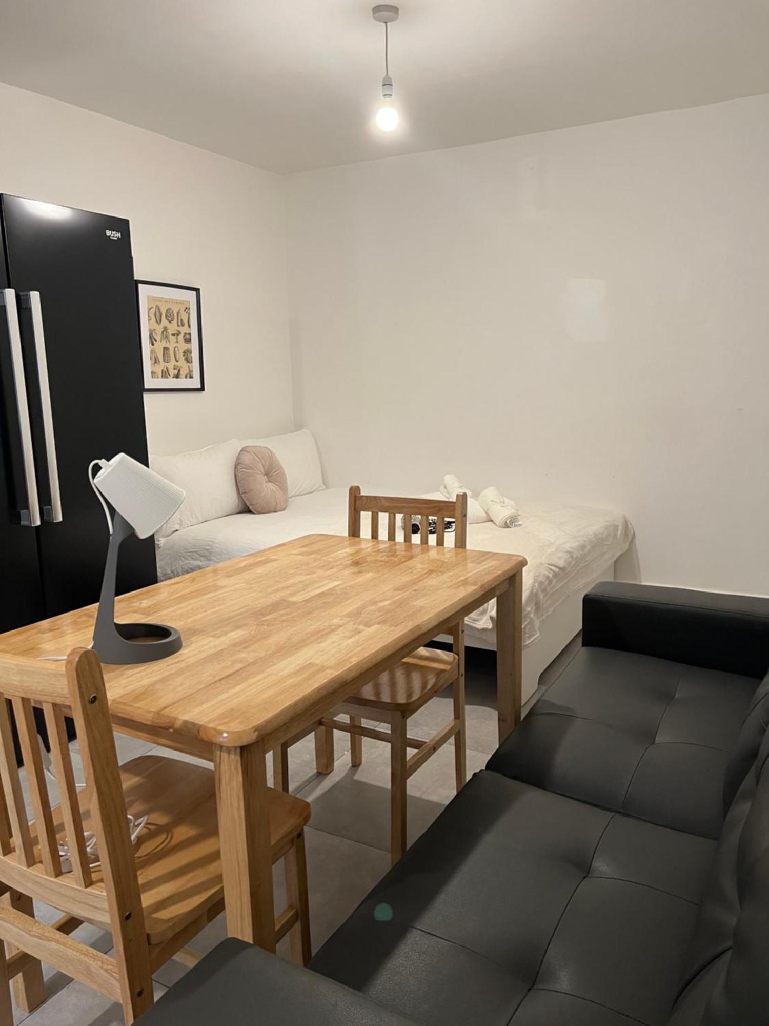 Lovely Double Rooms In Euston & Square In Central Лондон Экстерьер фото