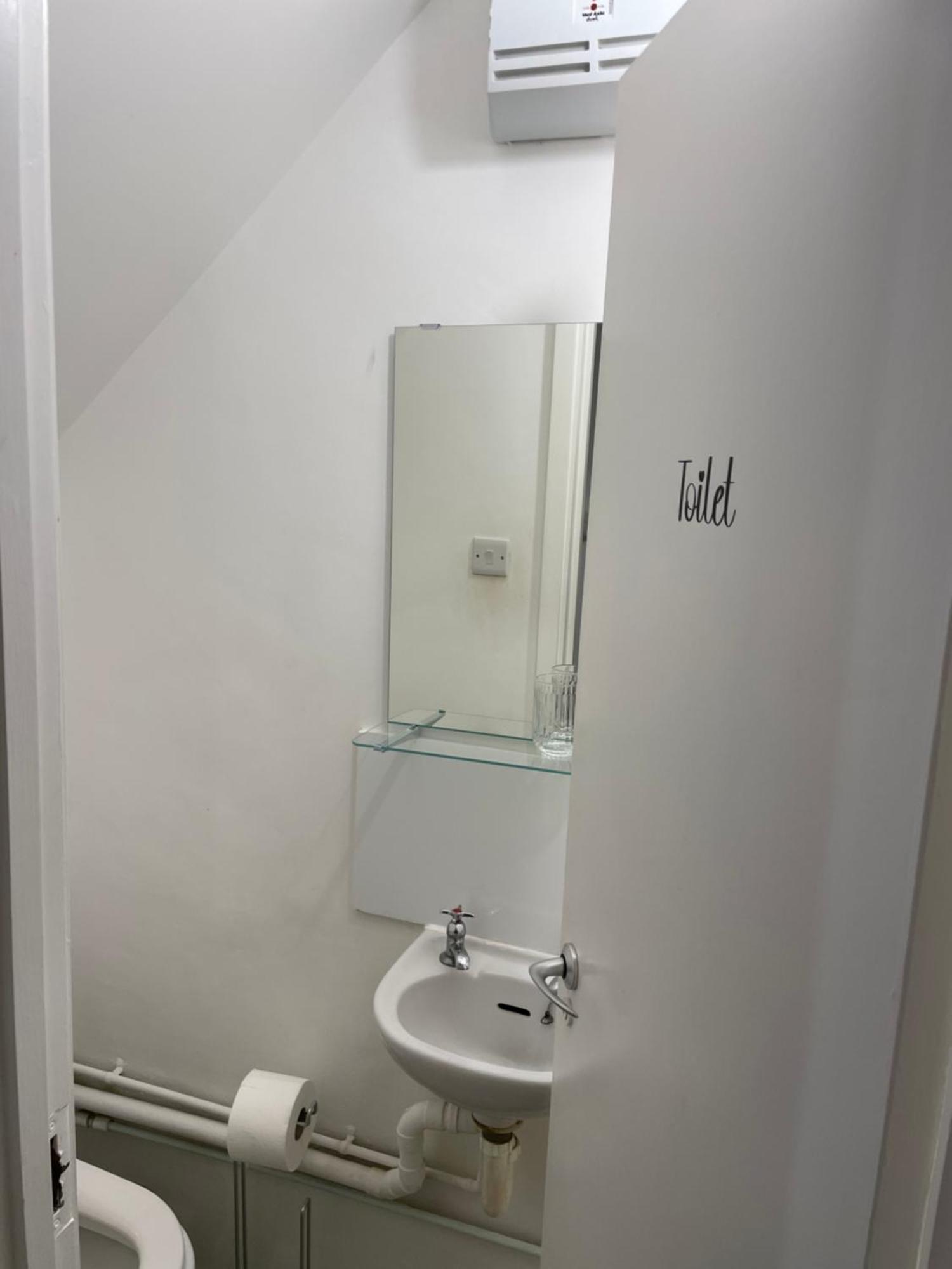Lovely Double Rooms In Euston & Square In Central Лондон Экстерьер фото