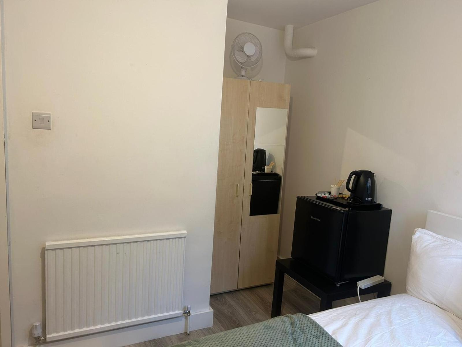 Lovely Double Rooms In Euston & Square In Central Лондон Экстерьер фото