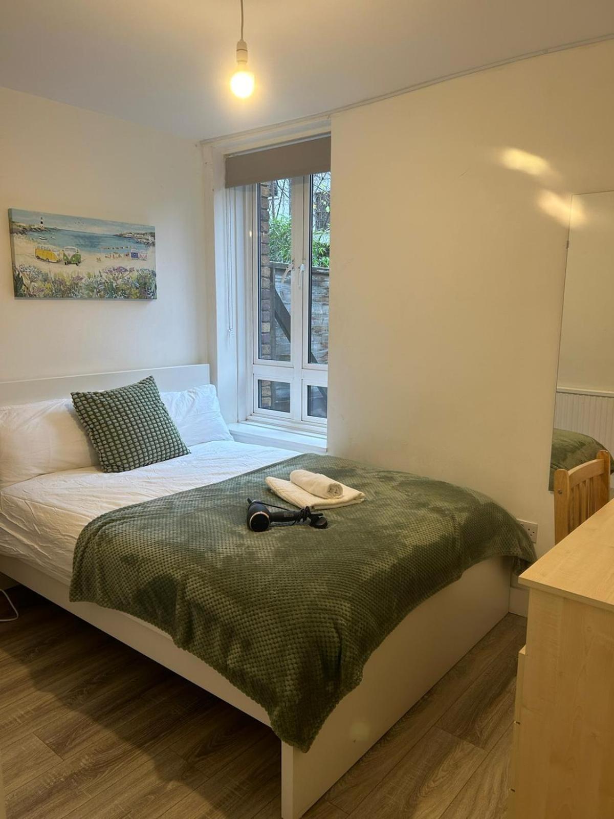 Lovely Double Rooms In Euston & Square In Central Лондон Экстерьер фото
