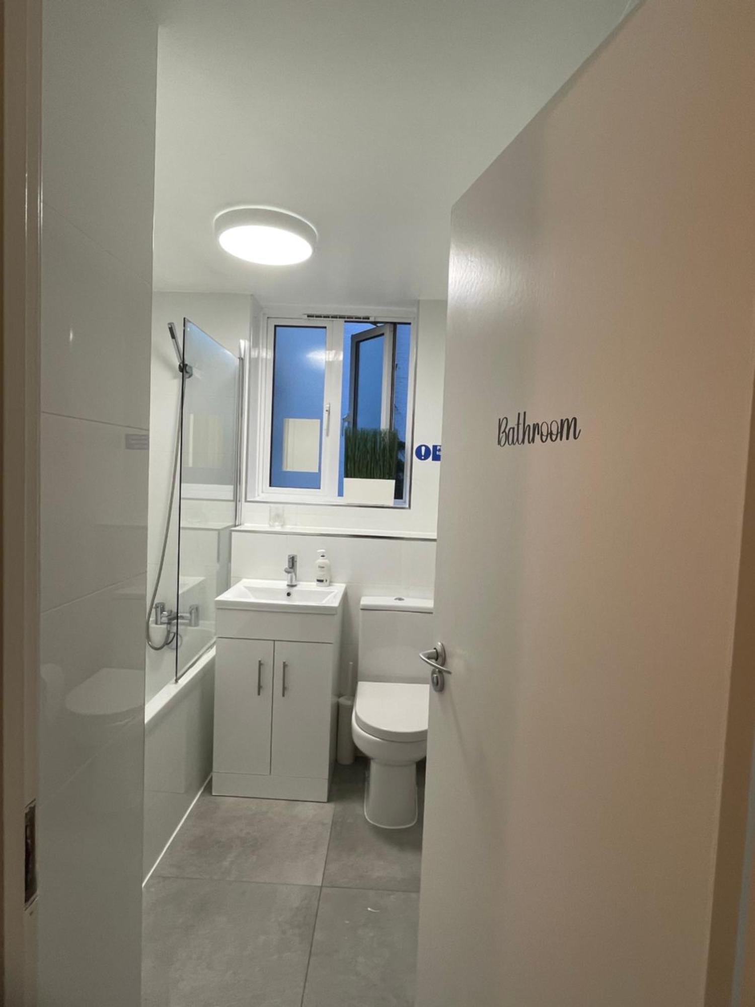 Lovely Double Rooms In Euston & Square In Central Лондон Экстерьер фото