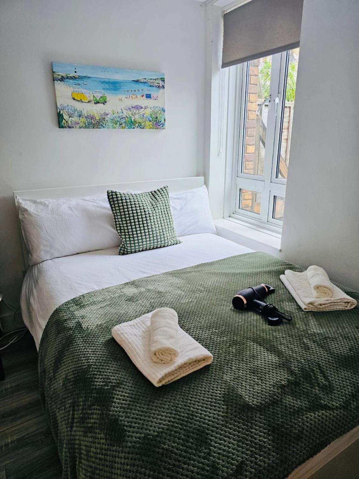 Lovely Double Rooms In Euston & Square In Central Лондон Экстерьер фото